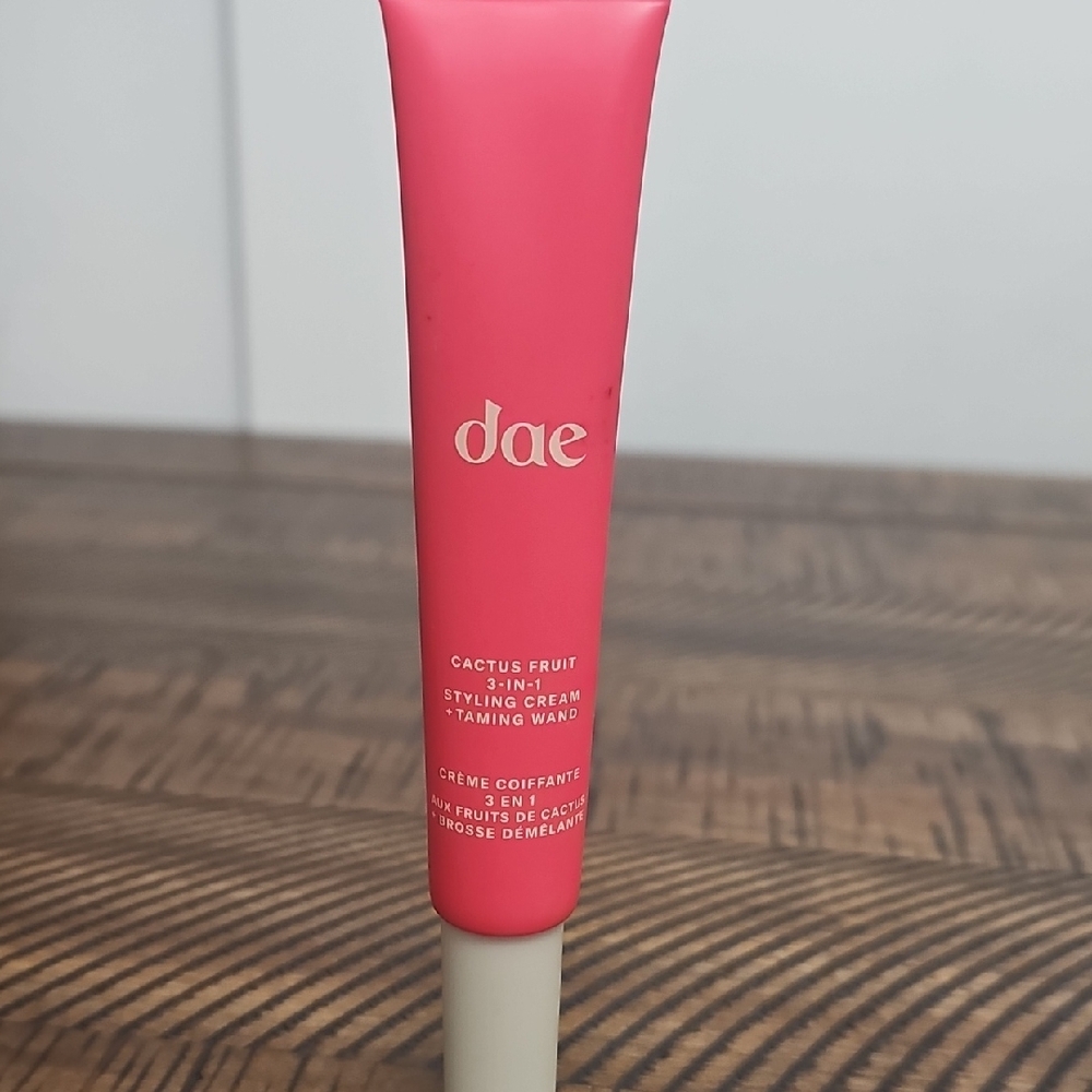 NEWDae Cactus Fruit 3-in-1‎ Styling Cream +Taming Wand-New NEVER USED